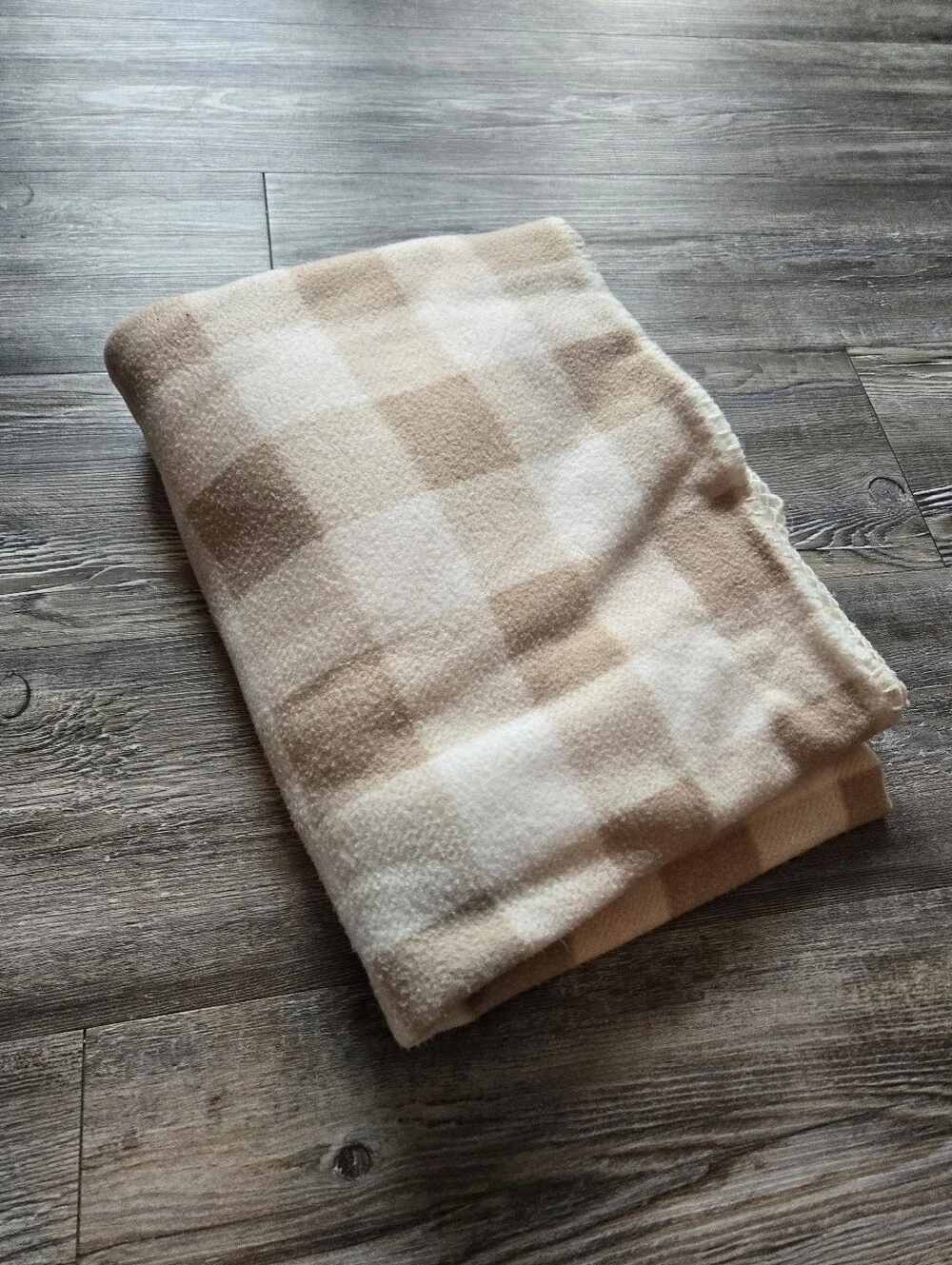 Old Navy Plush Checkered Throw Blanket in Cream and Tan - Soft Home Bedding